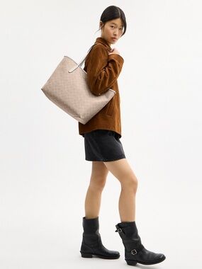 Coach Outlet City Tote Bag In Signature Canvas